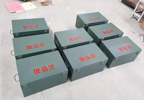 忠县炸药箱和雷管箱一般是怎么存放的？