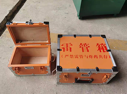 忠县不同材质的雷管箱性能上有什么区别？